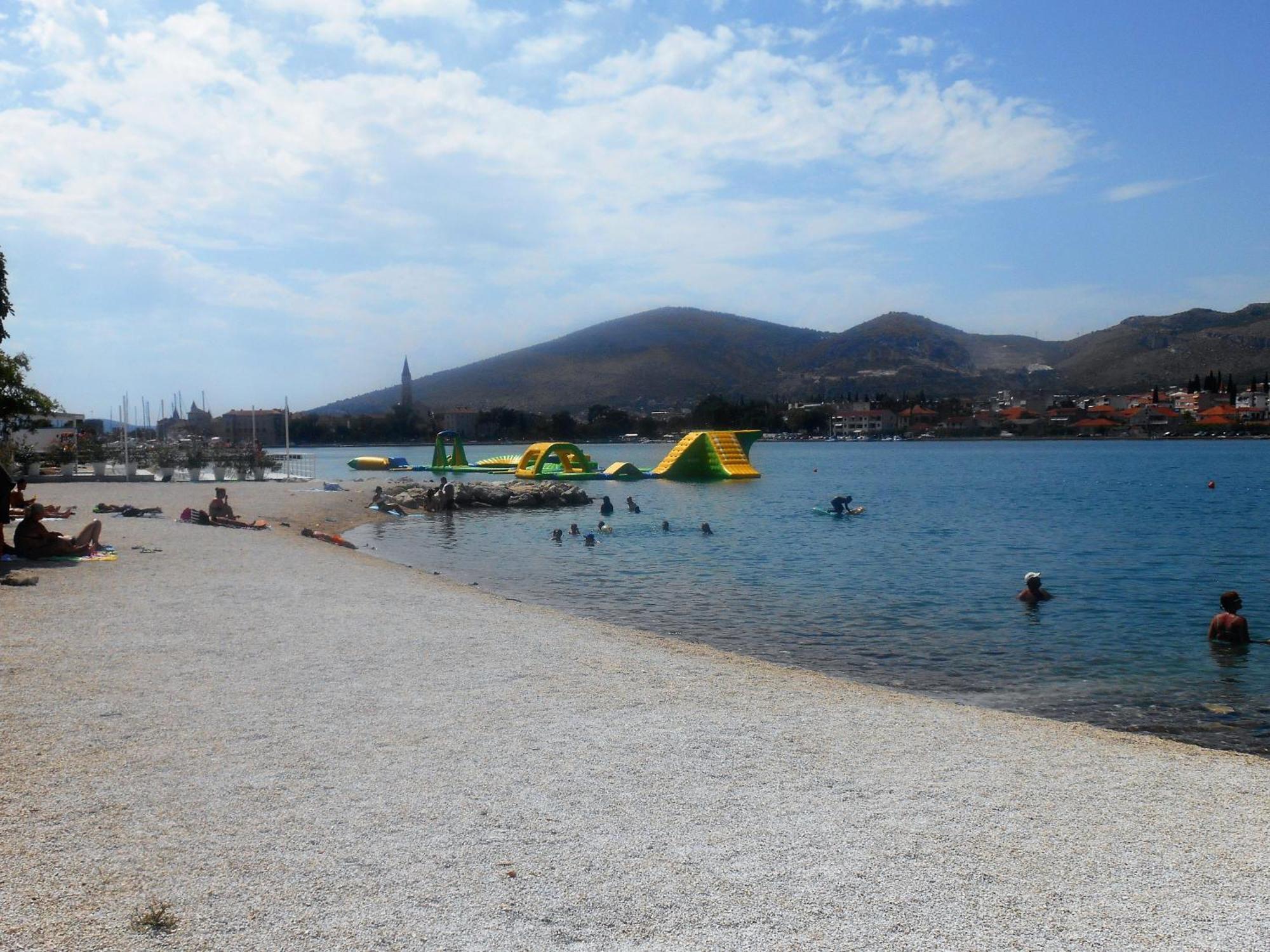 Apartments Bresan Trogir Oda fotoğraf