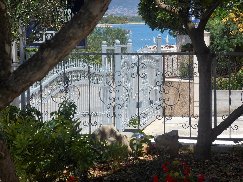 Apartments Bresan Trogir Dış mekan fotoğraf