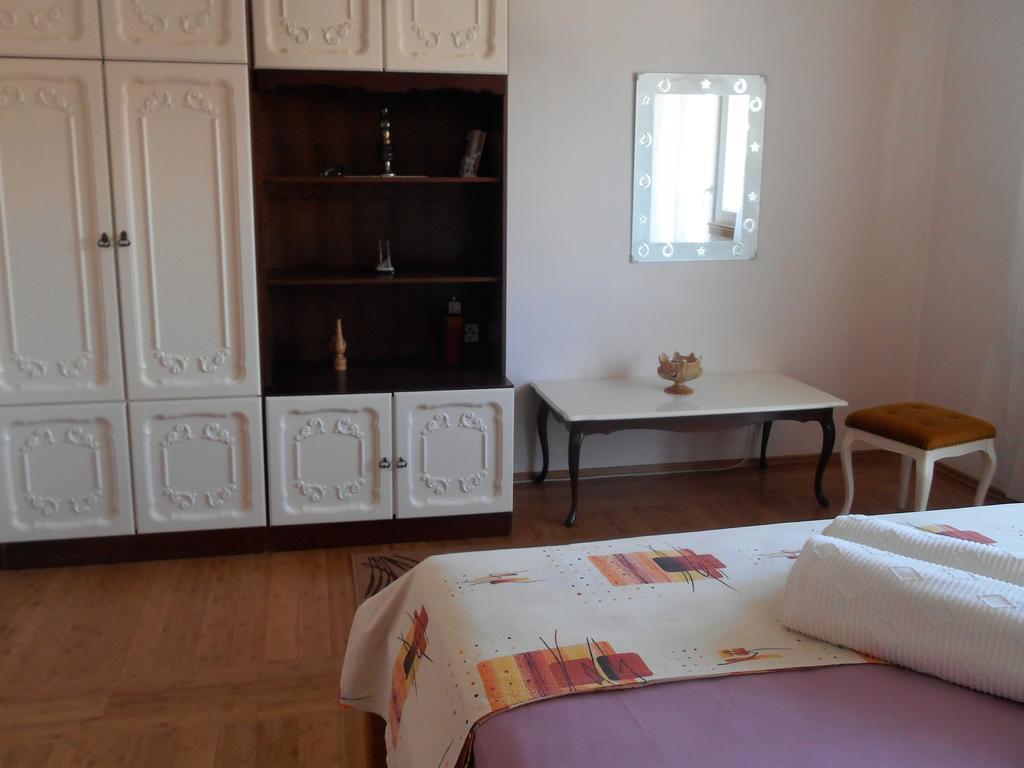 Apartments Bresan Trogir Oda fotoğraf